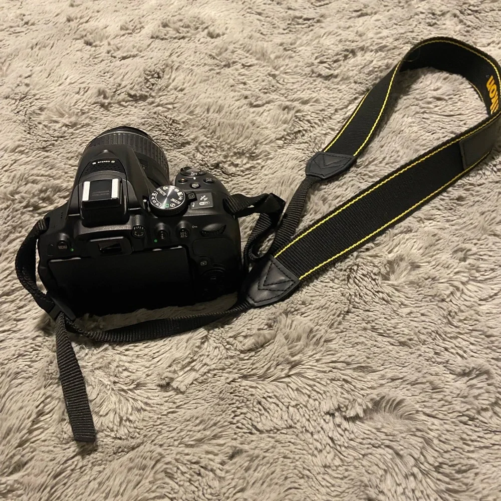 Like new. I am including, the extra lense and bag purchased separately.